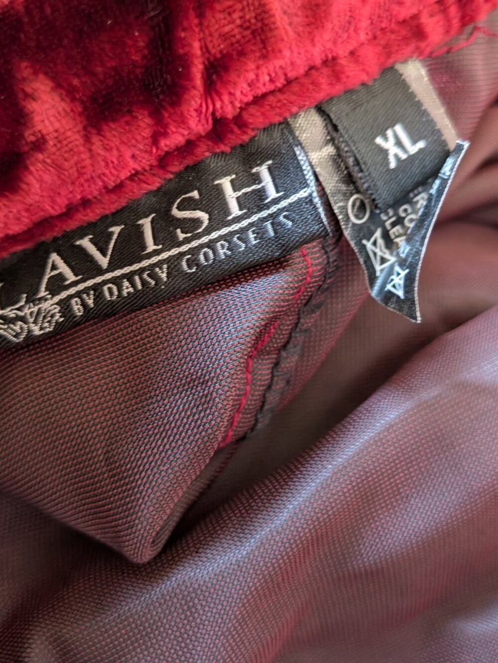 NWOT Lavish by Daisy Corsets Burgundy Skater Mini Skirt XL - Picture 3 of 6